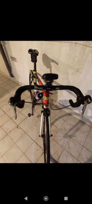 Bicicleta carretera de carbono