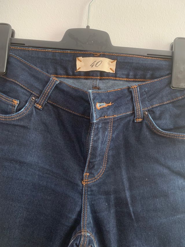 Vaquero elástico azul oscuro