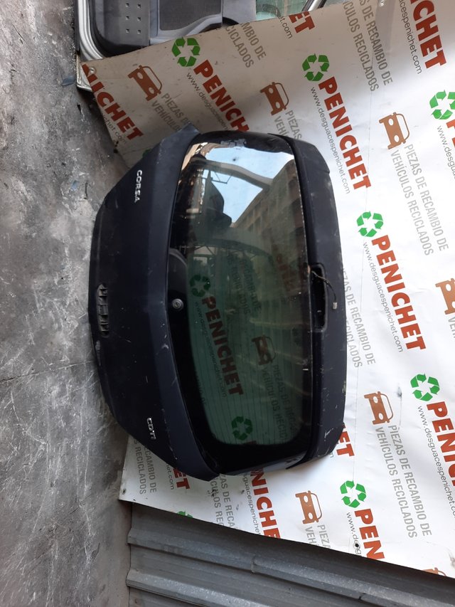 Portón trasero Opel corsa 2006