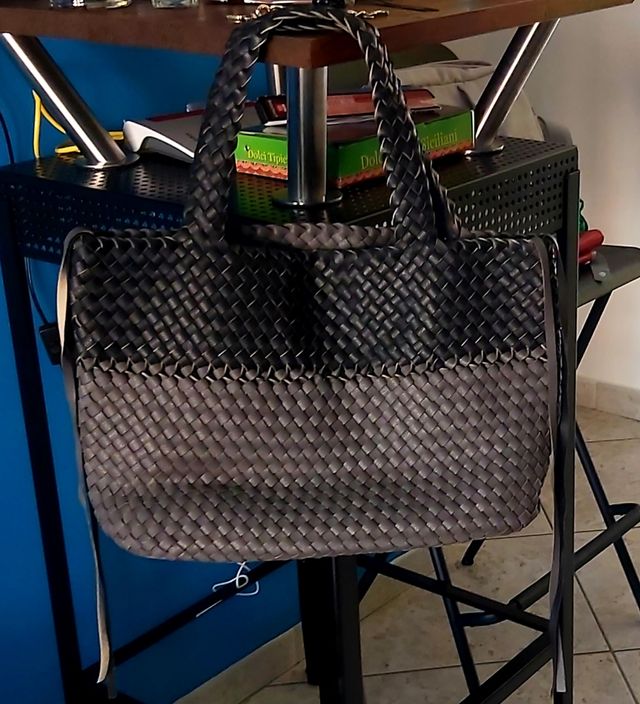 Borsa bicolor grigia e nera