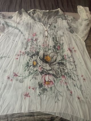 Blusa larga amplia estampado flor 
