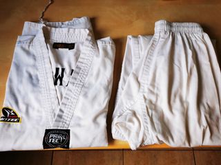 Equipación de taekwondo