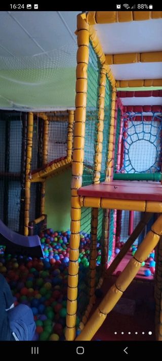 parque de bolas .URGE!!