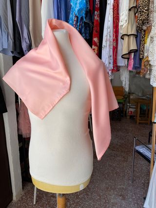 2 cortinas Rosas un buen tejido  como nuevas ....