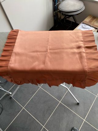 2 cortinas Rosas un buen tejido  como nuevas ....