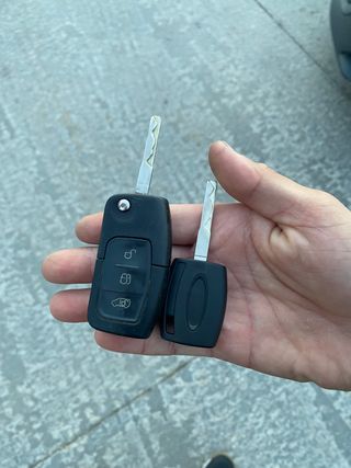 Se hacen reparaciones y copias de llaves