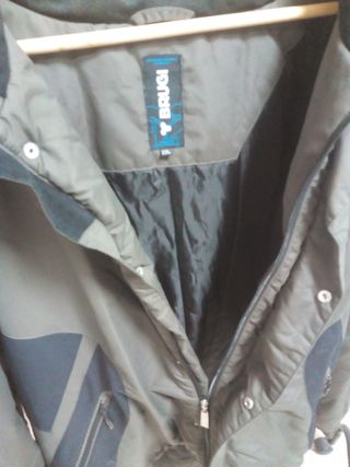 Anorak Impermeable Brugi talla XXL con capucha