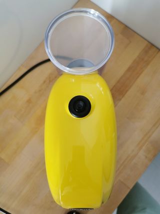 Cafetera cápsulas Lavazza A Modo Mio tiny Amarilla