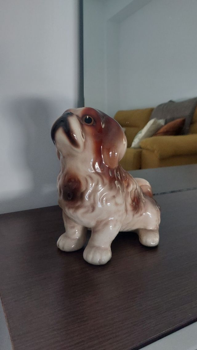 Perro de cerámica