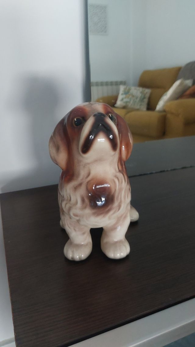 Perro de cerámica