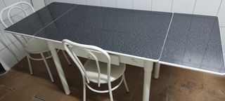 Mesa de cocina extensible con 2 sillas