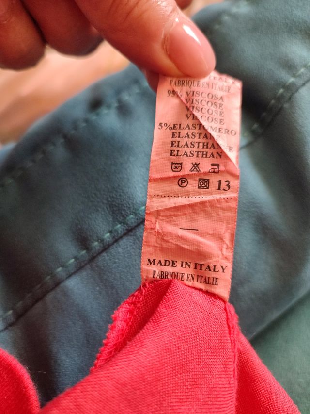 pantaloni larghi colore corallo