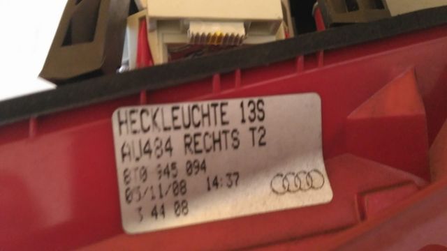 PILOTO TRASERO DERECHO INTERIOR AUDI A5 CABRIOLET