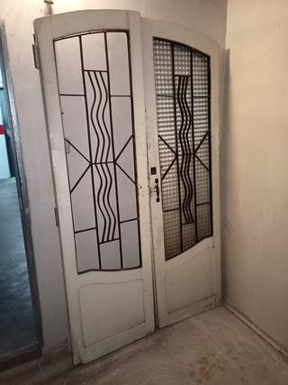 Puerta doble antigua