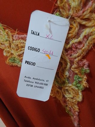 Camiseta naranja de mujer con manga semi