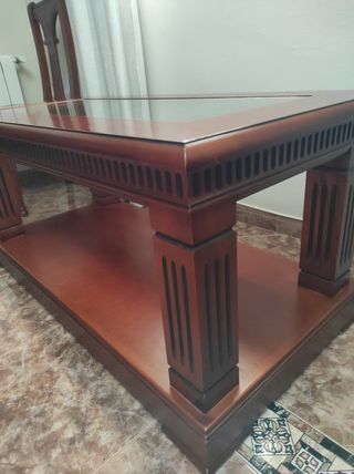 Mesa baja de madera