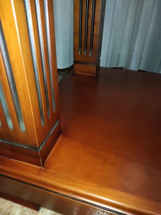 Mesa baja de madera