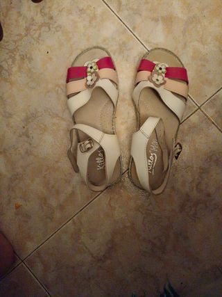 sandalias niña piel 