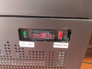 MURALES EXPOSITORES CON PUERTAS FRIO Y CONGELADOS