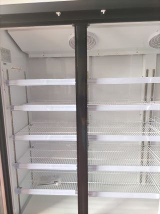 VITRINA MURAL 3 PUERTAS FRIGORÍFICAS