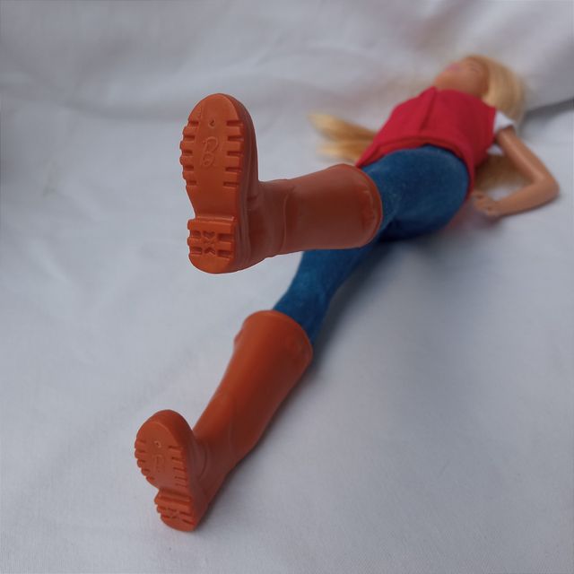 Barbie veri capelli biondi in fattoria mattel