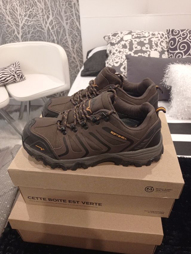 calzado de montaña 43