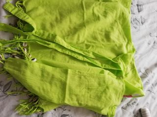 Falda pareo verde lima El Corte Inglés.