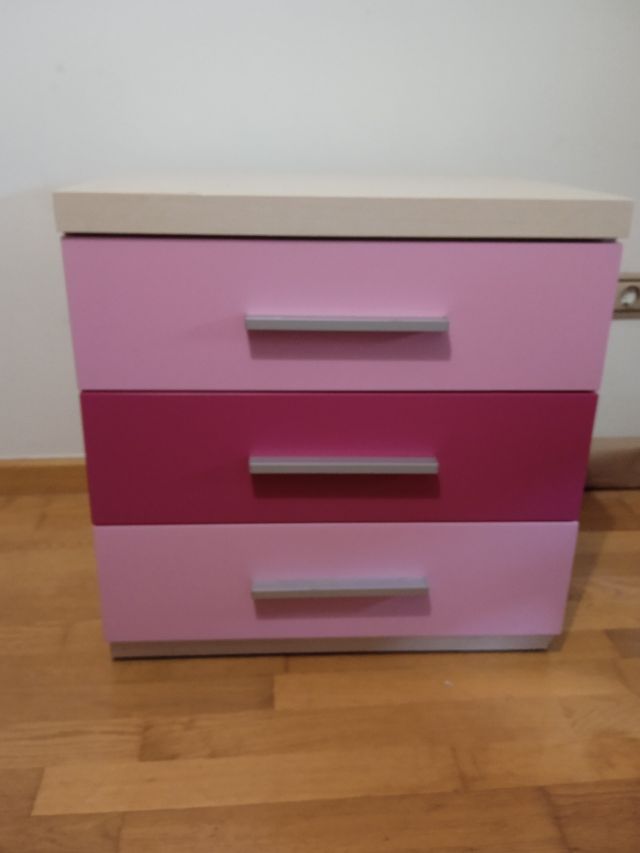 cómoda/ cajonera