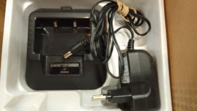 Walkie baofeng UV-5R  8W