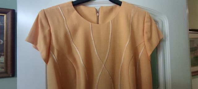 traje de vestido y chaqueta