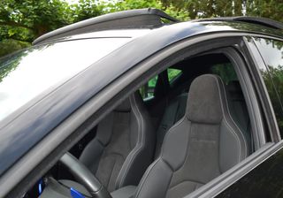 LEON CUPRA 290 BLACK CARBON EDITION