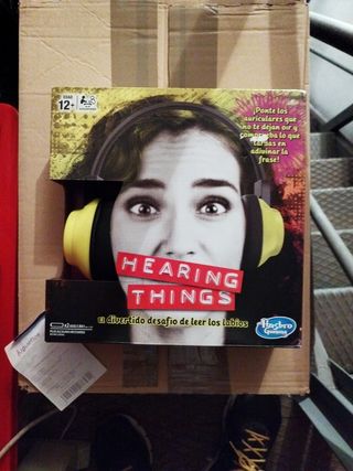 Juego de leer los labios "Hearing things"