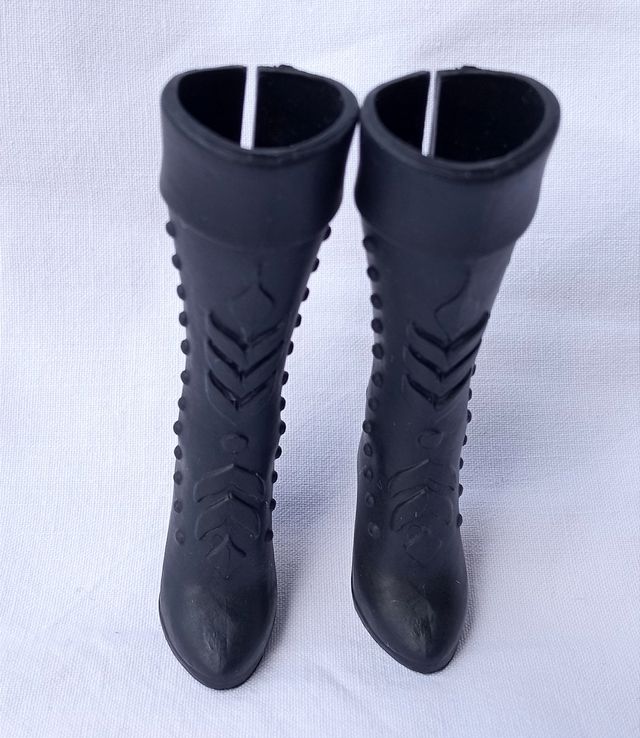 bambola stivaletto gomma nero Anna Frozen Mattel