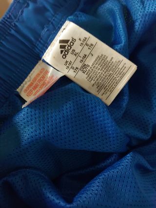 Conjunto Adidas talla 15-16