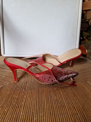 Zapatos de tacón de fiesta rojo raso 38