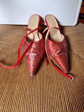 Zapatos de tacón de fiesta rojo raso 38