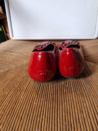 mocasines, bailarinas charol rojos 38