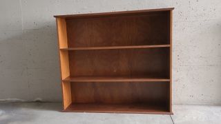 Libreria da appendere in legno massello