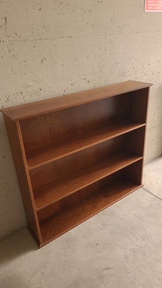 Libreria da appendere in legno massello