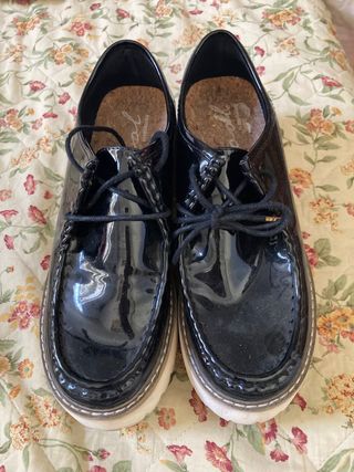 Zapatos de charol negros 38 