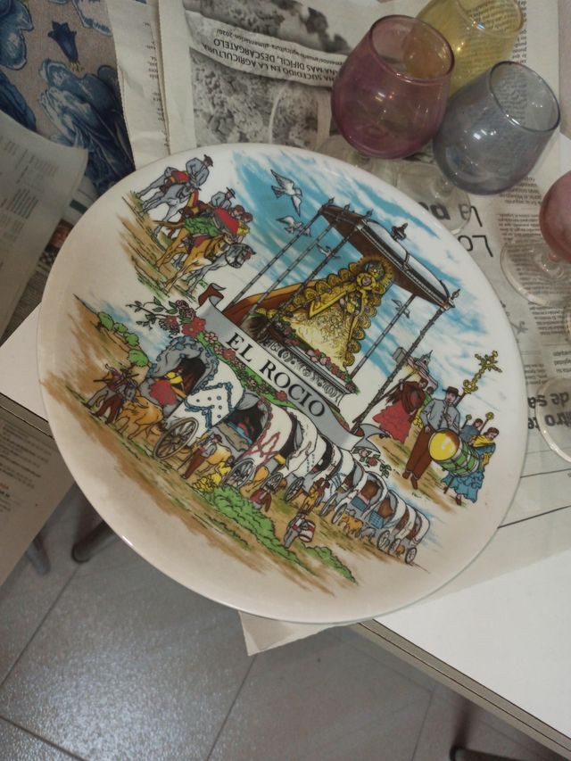 Plato antiguo decorativo del Rocío
