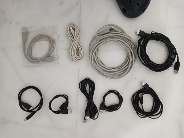 cavi vari per computer e multimediali