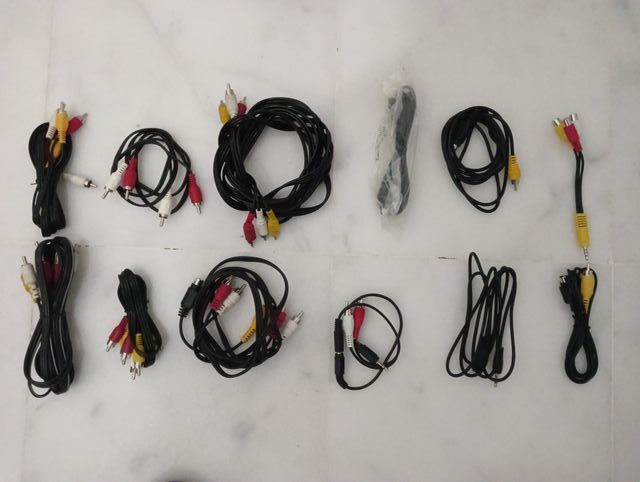 cavi vari per computer e multimediali