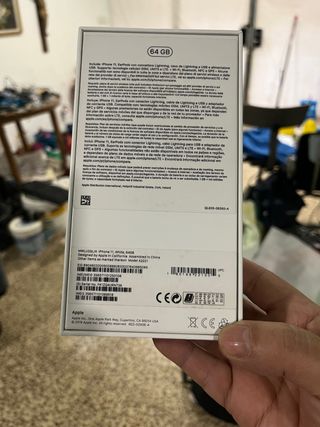 Cajas de iphone11 de 64 y 128