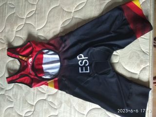traje triatlon