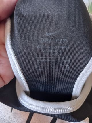 sujetador  deportivo  nike 
