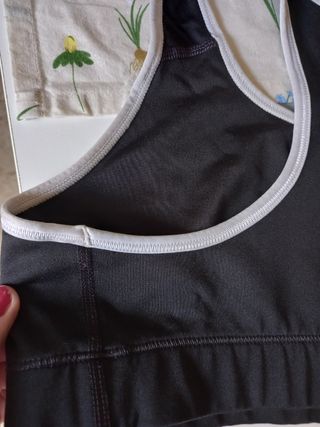 sujetador  deportivo  nike 