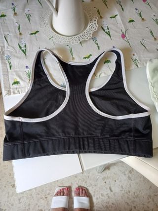 sujetador  deportivo  nike 