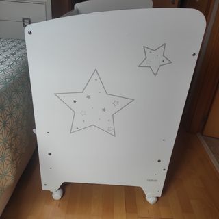 Cuna madera blanca