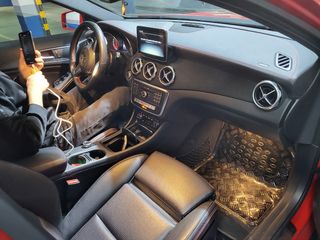 Mercedes-Benz GLA 220 d